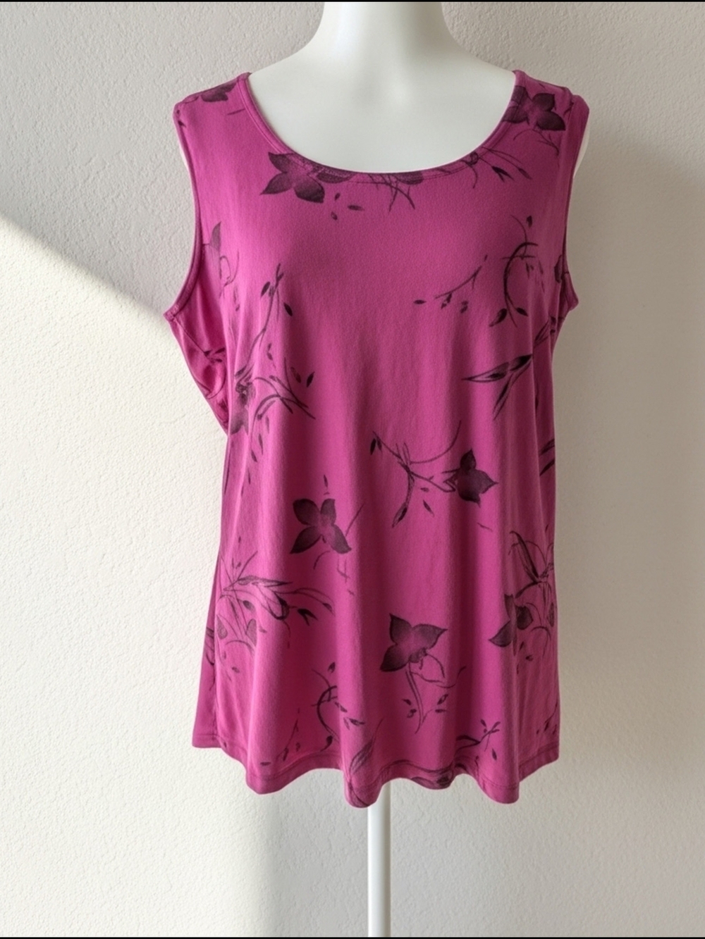 Floral Scoop Neck Tank - Magenta